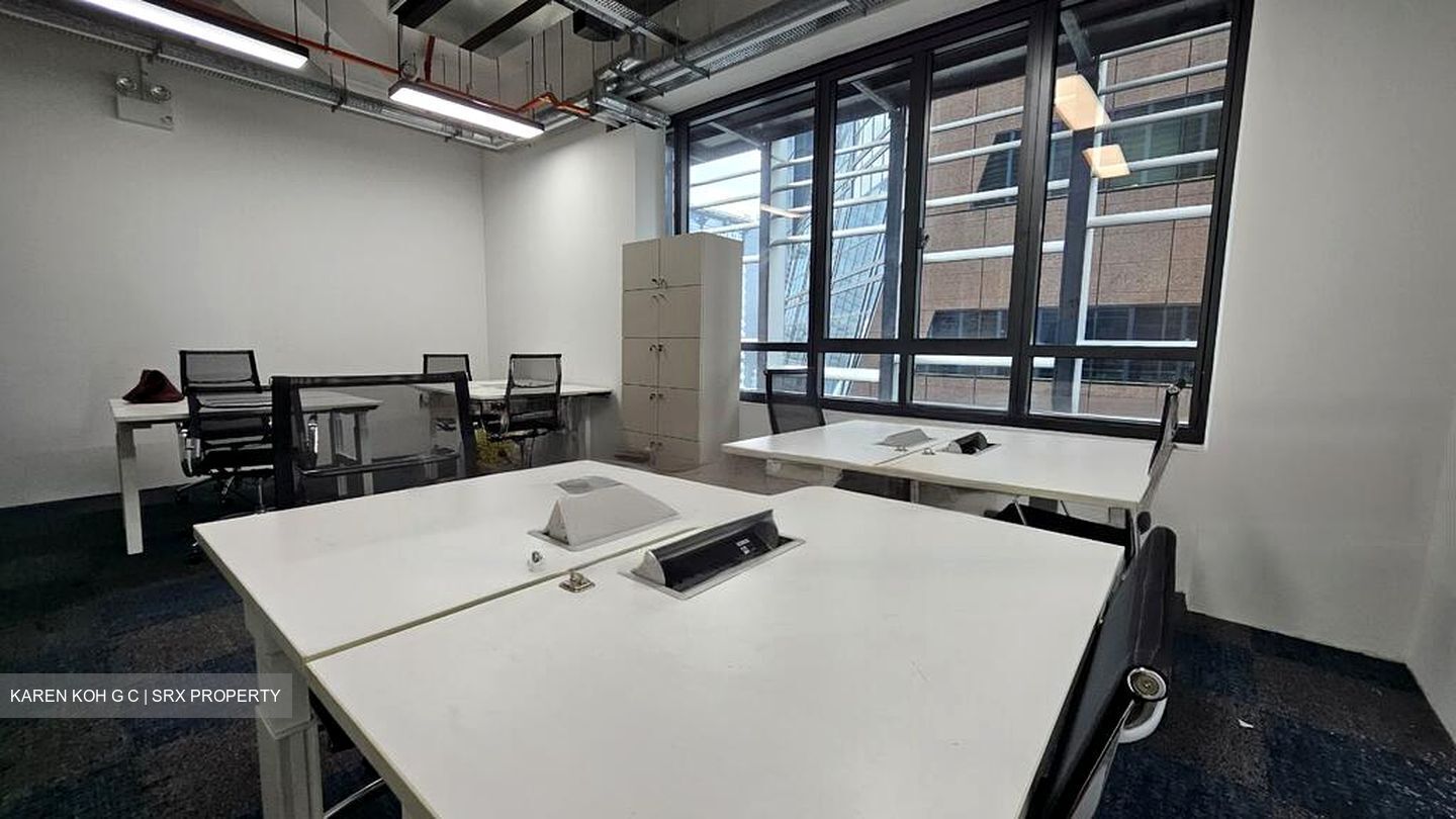 PLUS (D1), Office #453393891